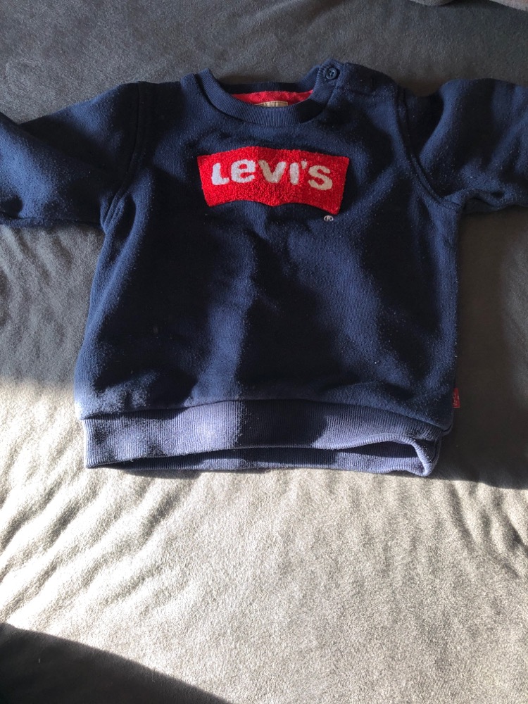 Levis sweater str 18m