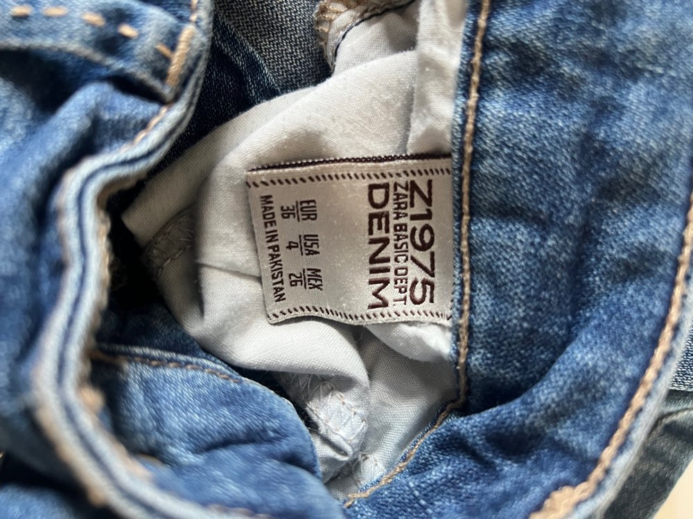Zara Jeans