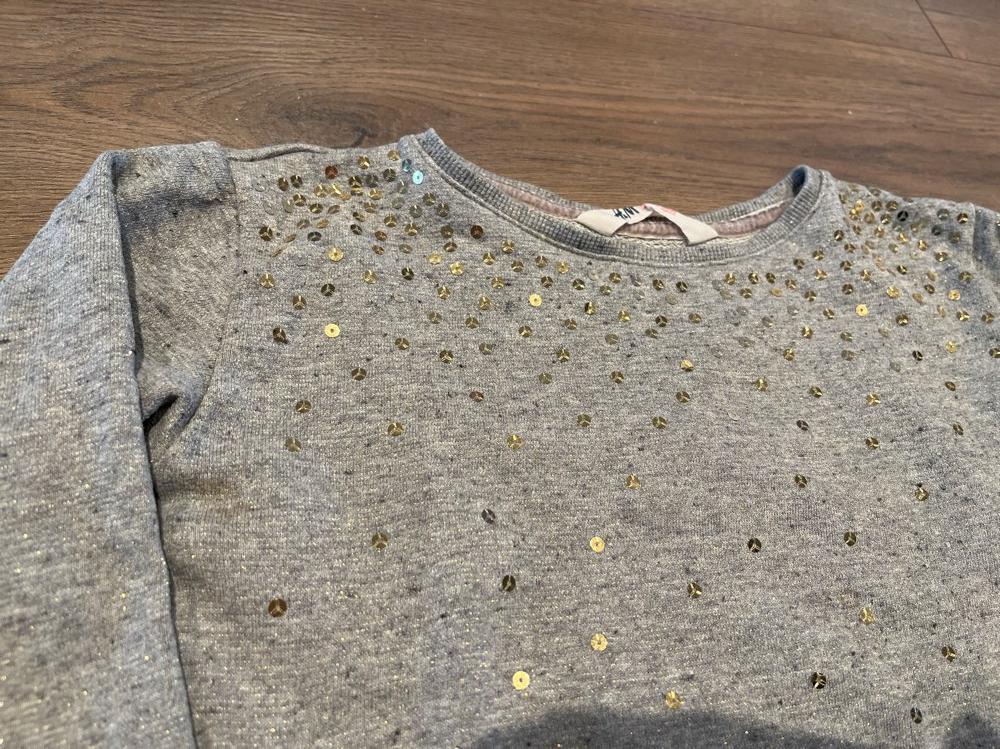 Hm peysa grá gull St 122/128