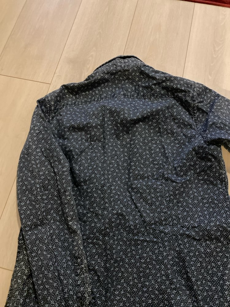 Tummansininen kuviollinen kauluspaita, M