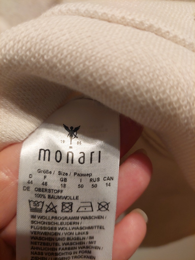Monari peysa 44