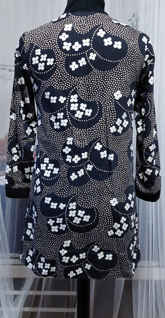 Retro kukallinen mekko 36