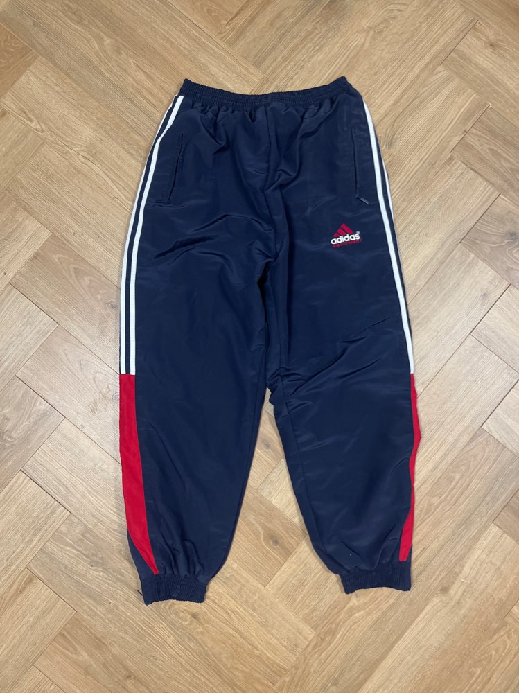 Vintage Adidas tuulihousut L