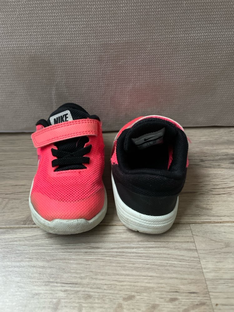 Nike skór str22