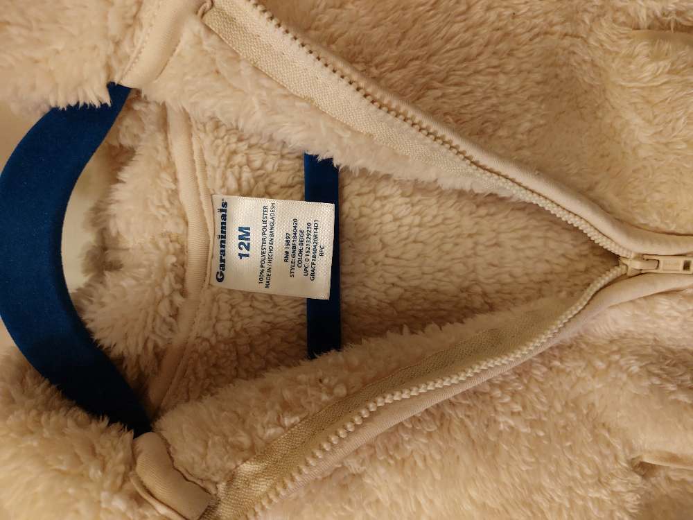 Loðin peysa m/bangsaeyru st 12 mán