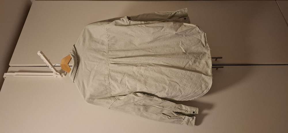 Lindex st. M fölgræn skyrta þykk