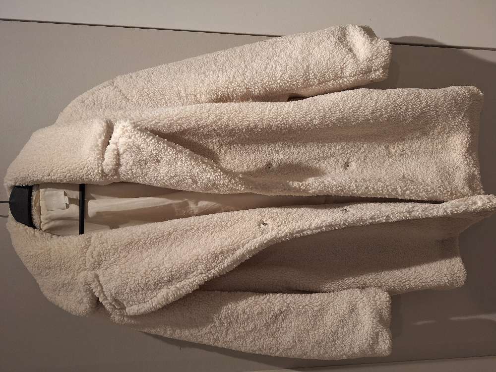 Jakki hvítur fluffý H&M M