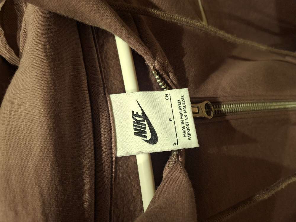 Nike hettupeysa eins og ný S oversize