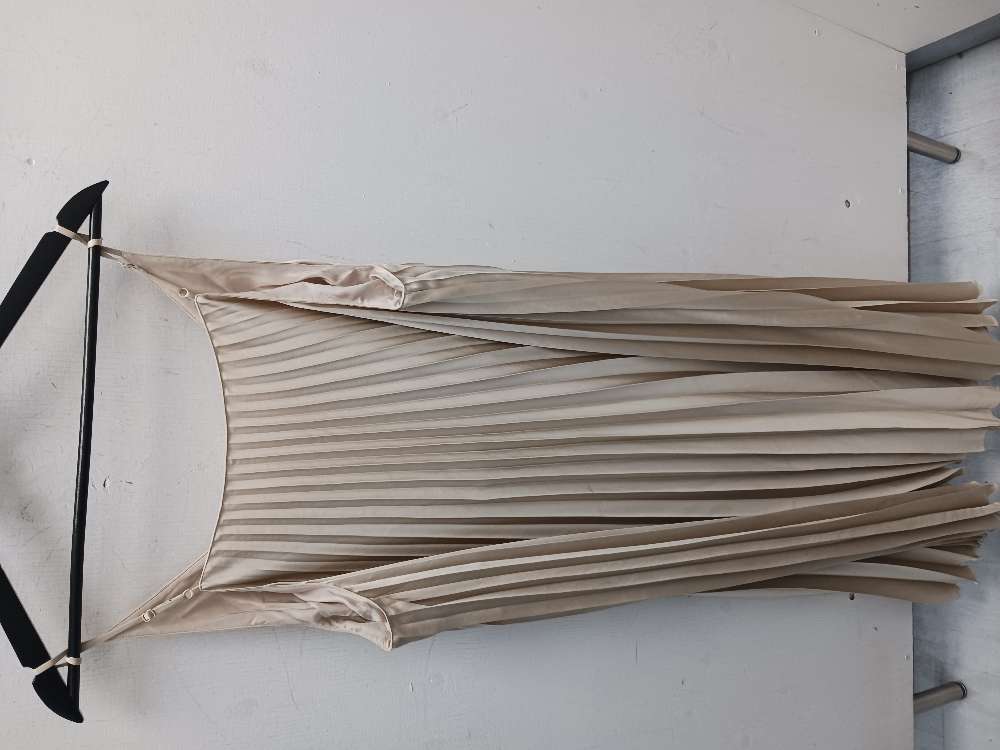 Arket vaalea mekko 44