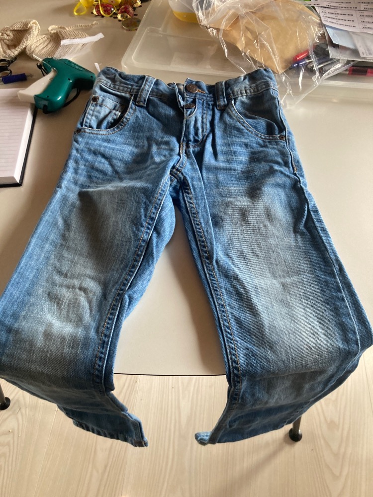 VRS jeans str 134 