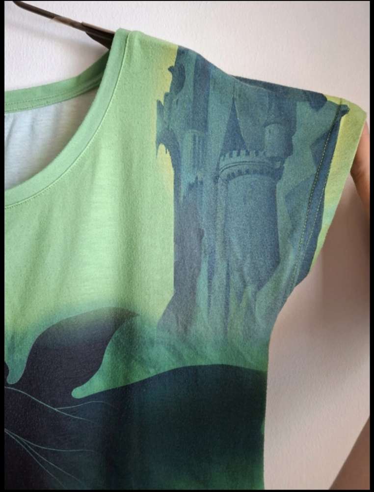 Disneyn vihreä pahatar paita M