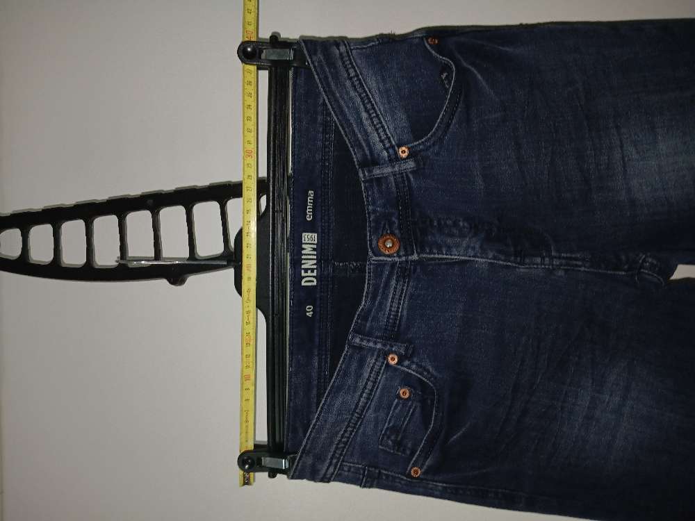 Tumman siniset strets farkut, emma, 40