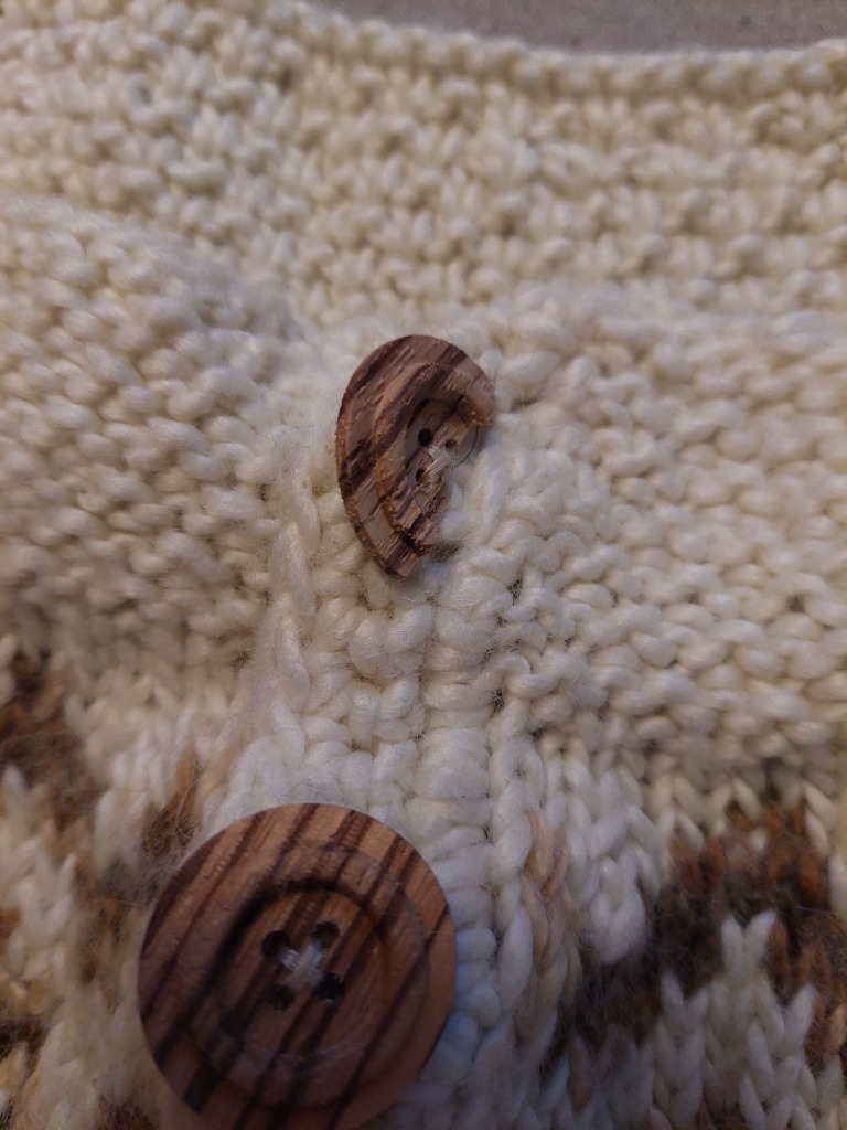 Heimaprjónuð peysa ca S