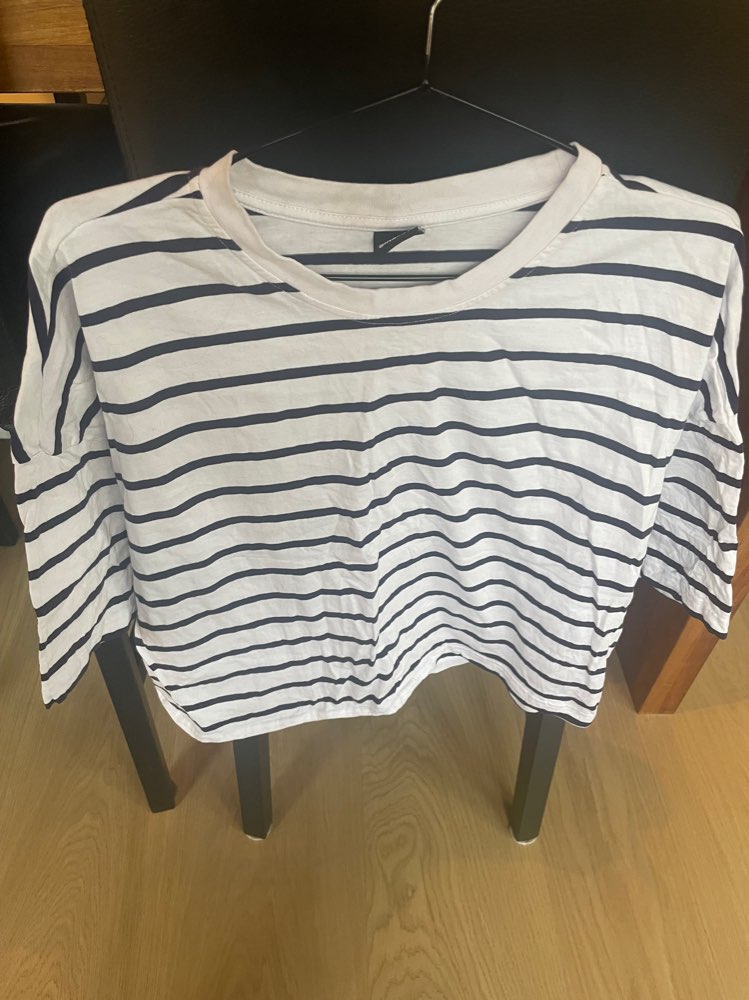 Gina tricot Tshirt str M