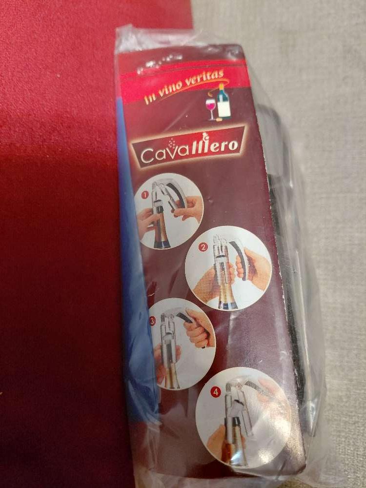 Kuohuviinipullon avaaja