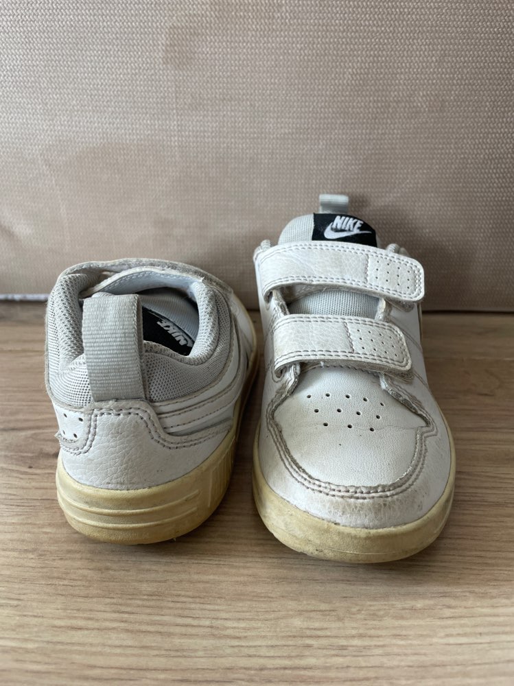 Nike hvítir skór