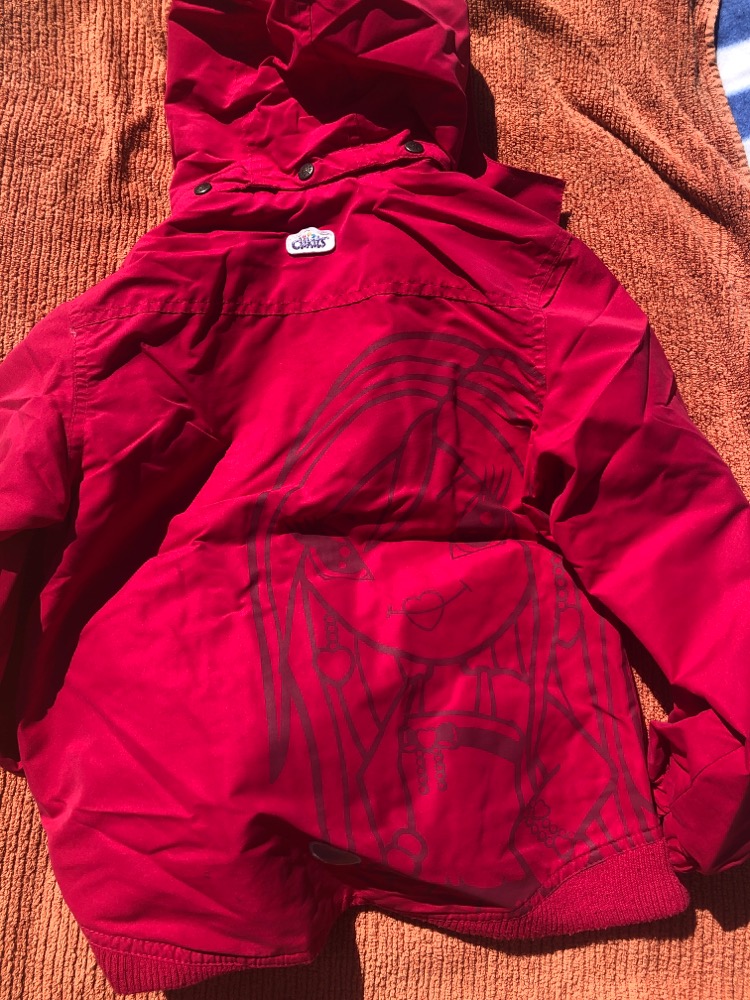 LEGO - jakke, rødlig, sødt print på ryg,  aftagelig hætte, 122/7år