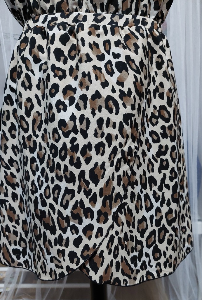 Leopardikuvionen mekko S