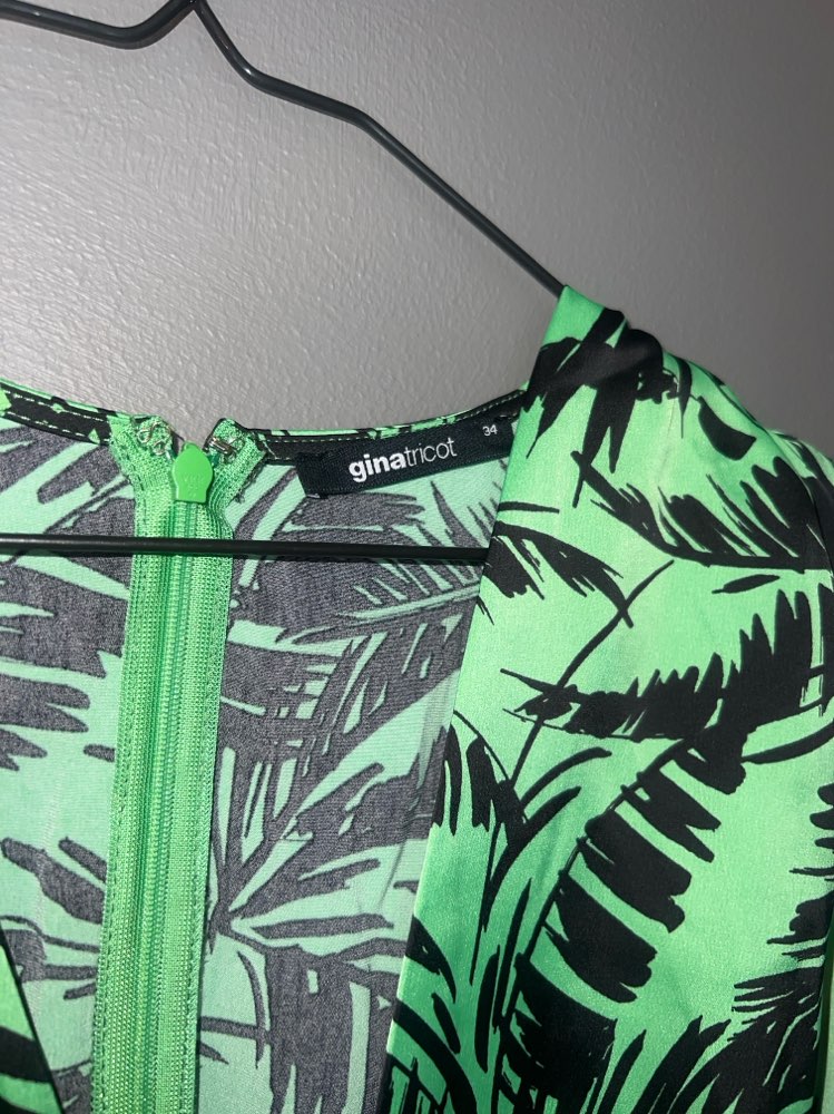 Gina tricot kjole