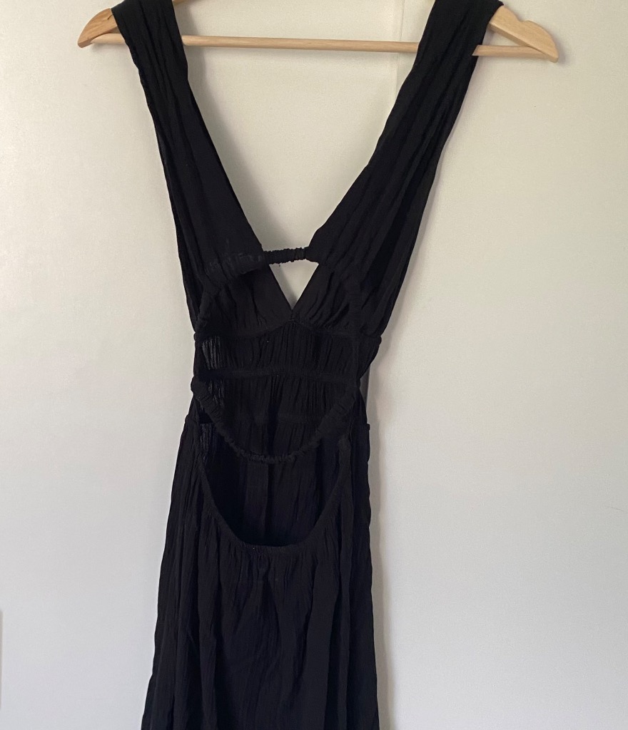 Pull&Bear musta mekko, koko S