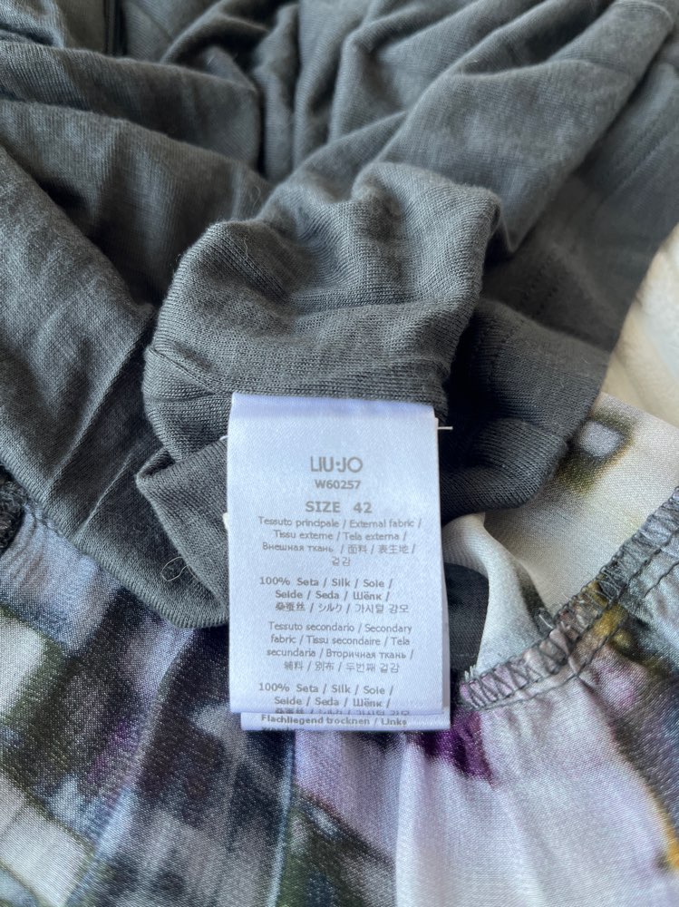 Liu Jeans mekko 100% silkkiä