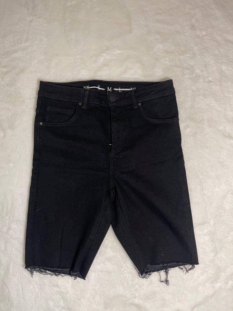 NeverDenim mustat shortsit M