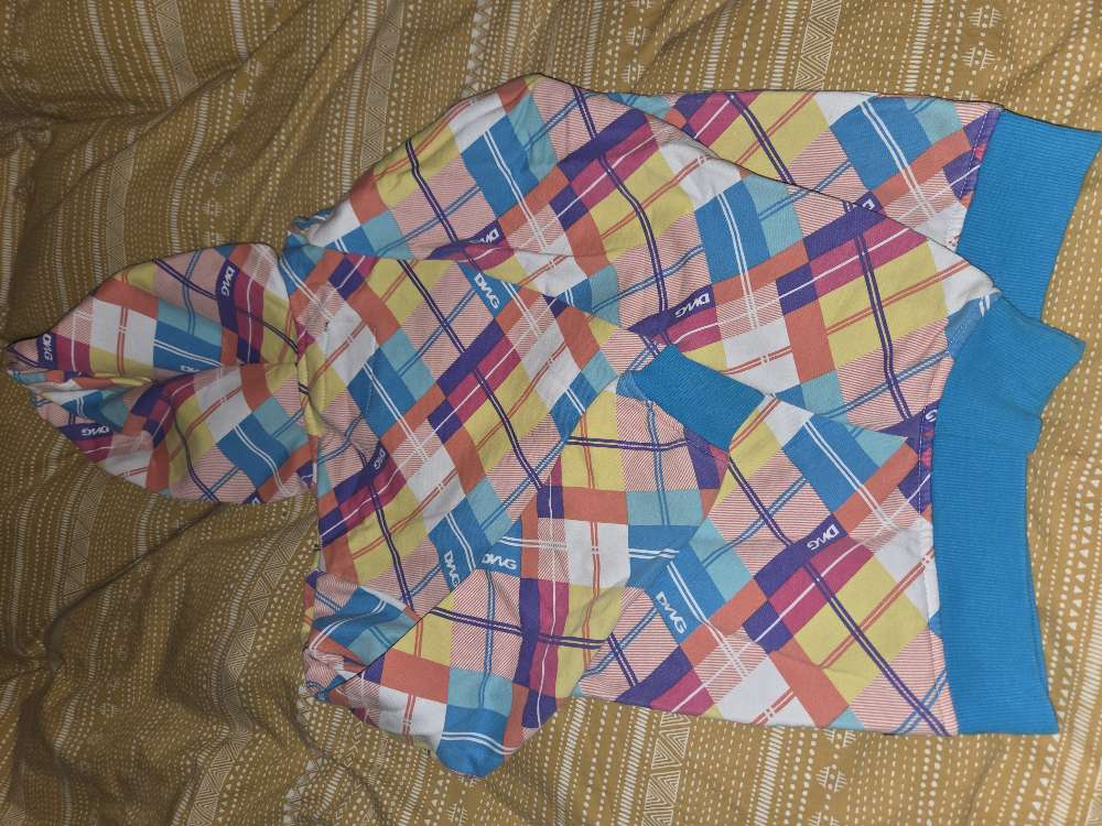 Hettupeysa st 12 ára barna