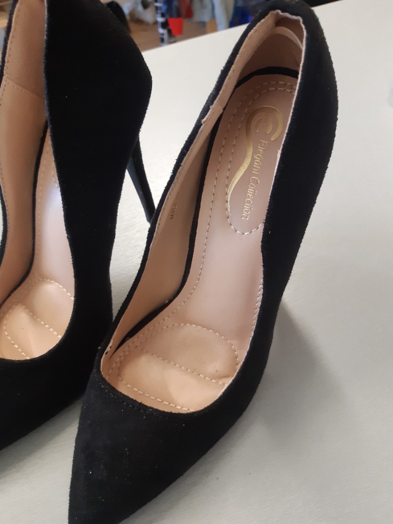 Svartir hælaskór st 6 mjög lítið notaðir