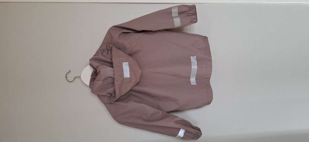 66N regnstakkur st. 116 bleikur