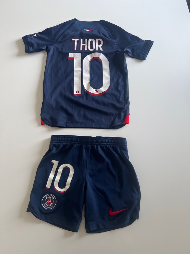 Nike Qatar jersey size xs