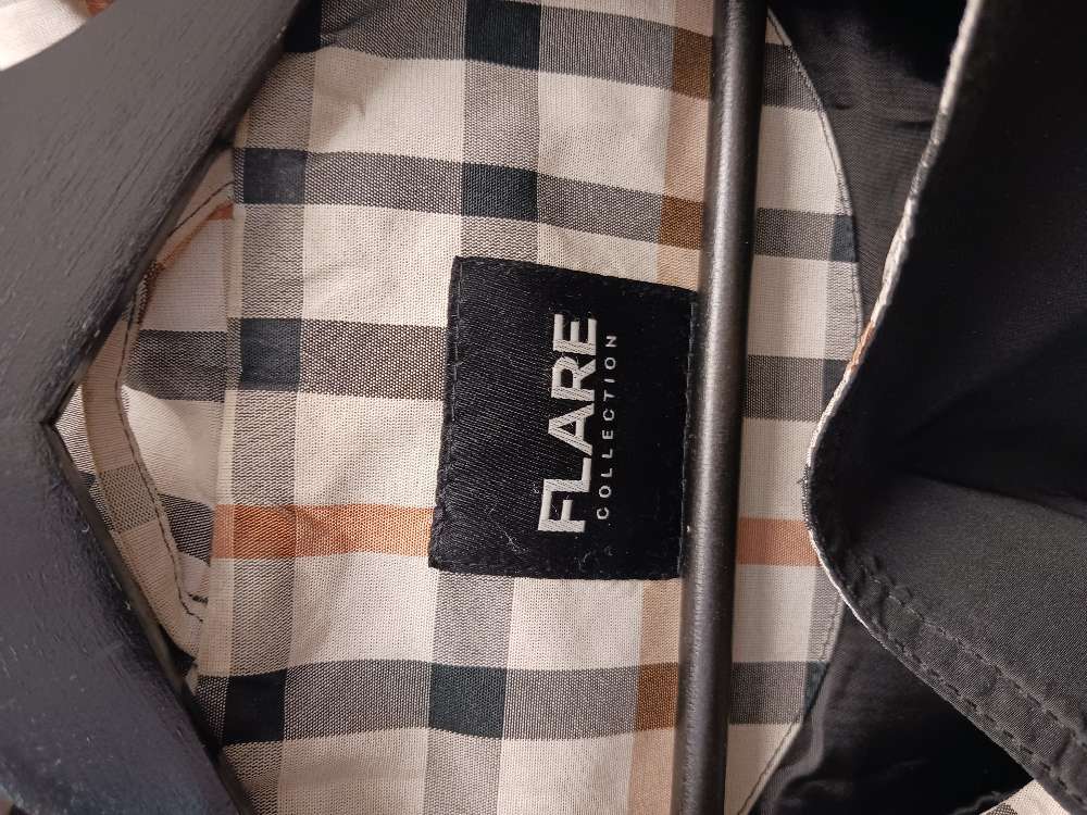 Flare musta takki 52