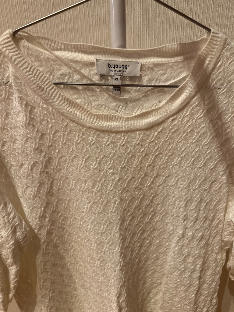 XL b.young hvit topp