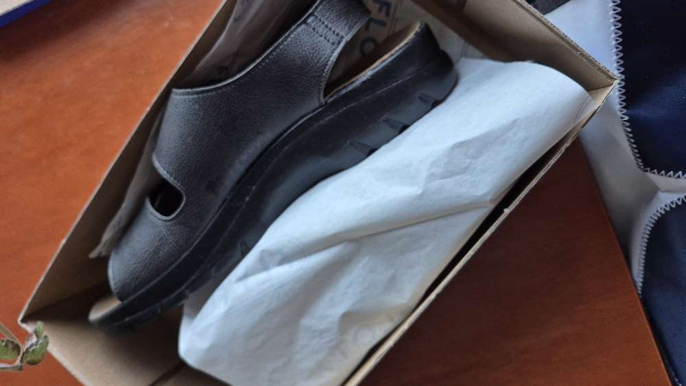 Miesten Sandaalit koko 42