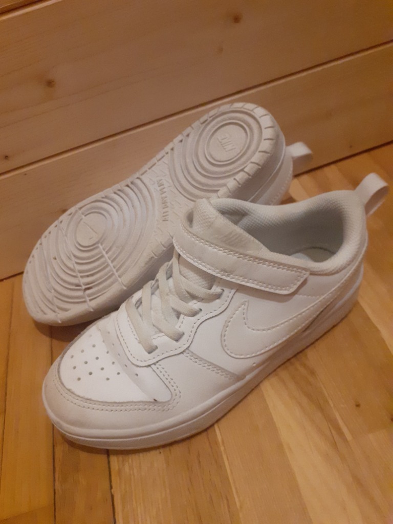 Nike skór hvítir 31,5