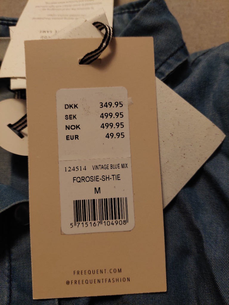 Ný Freequent blússa M