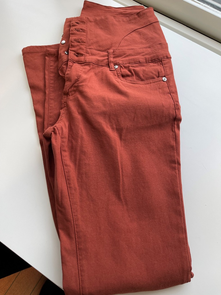 Bukse fra Floyd i rustfarge