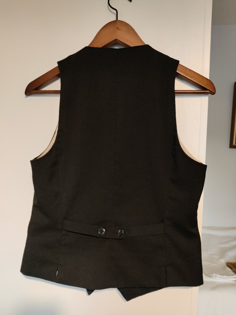 musta H&M liivi koko 40