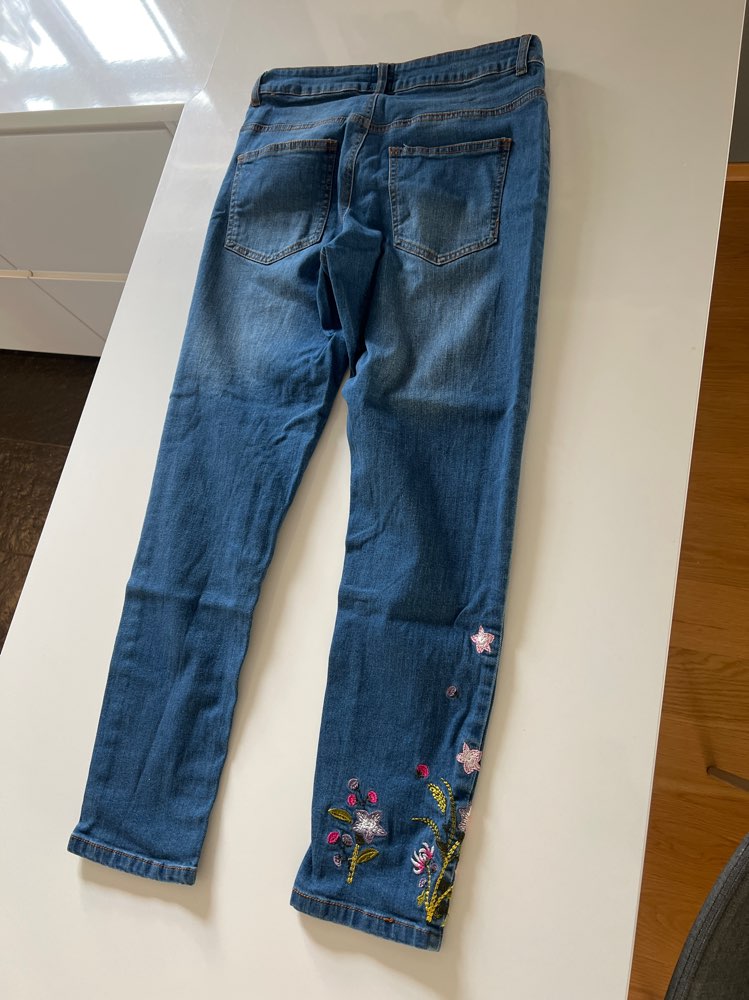Carla jeans str 38