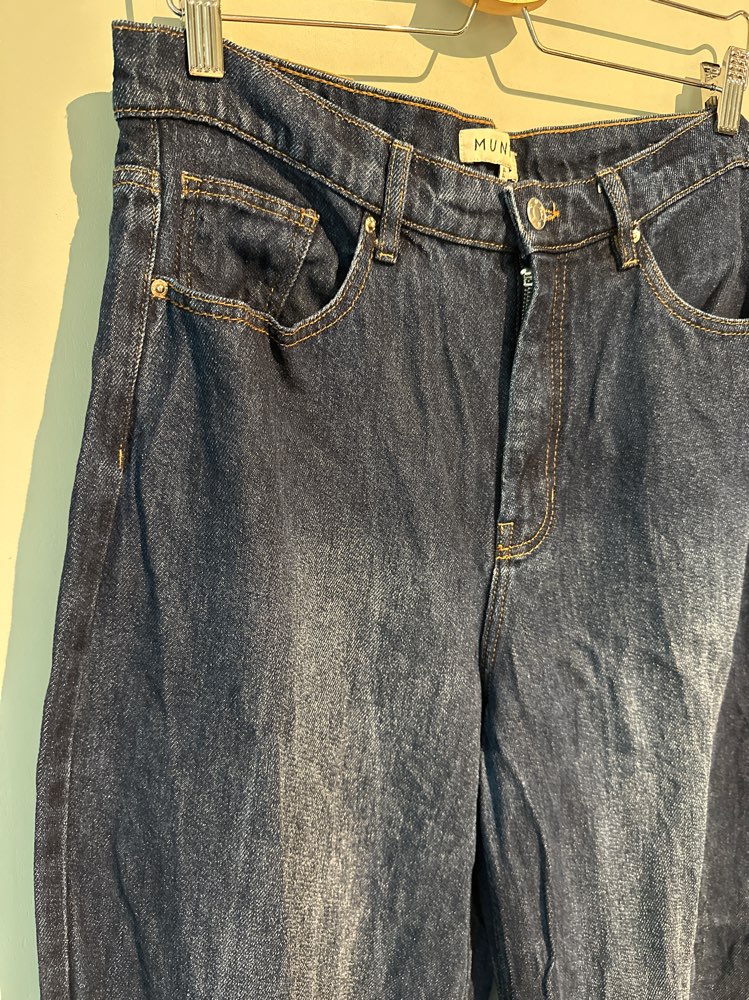 Munte jeans str 44 MÅ prøves :)