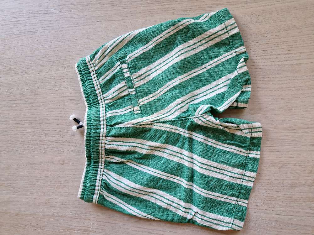 Stripet shorts str92 - hvit/grønn