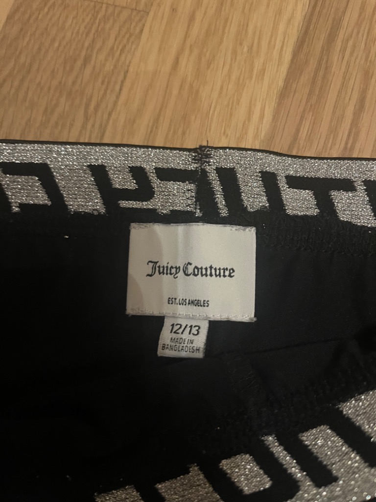 Juicy Couture shorts, str 12/13år