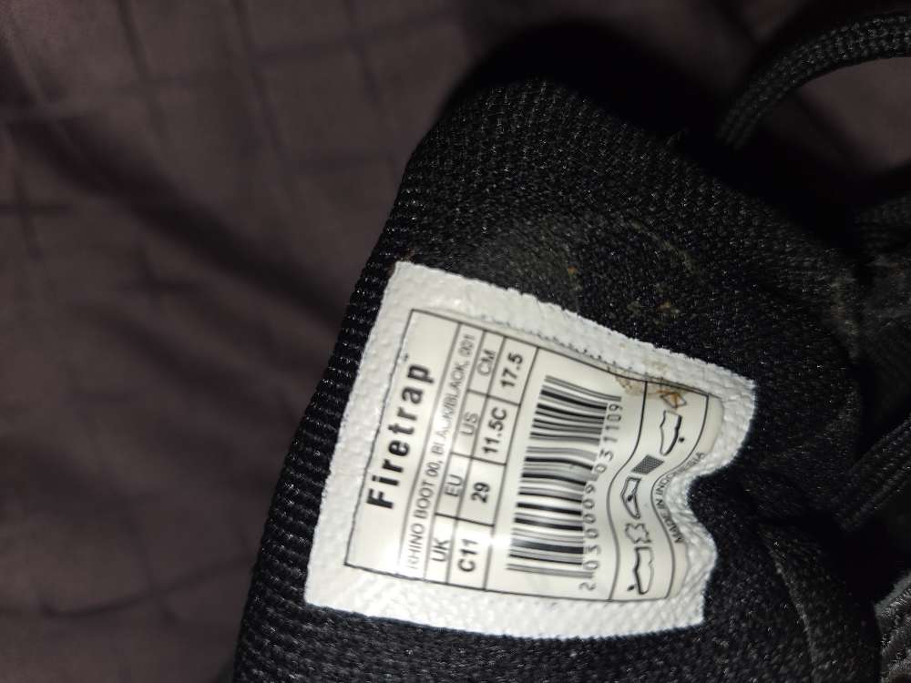 Firetrap Barnaskór st. 29 svartir