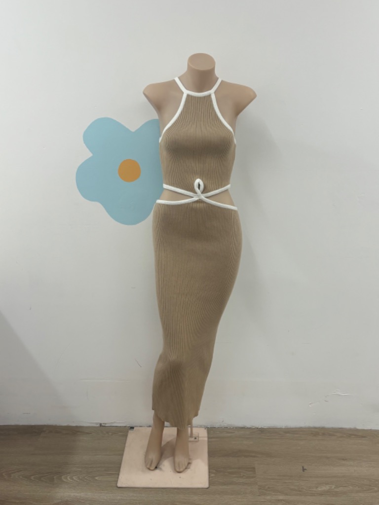 Size M Winnie & Co Dress - Tan