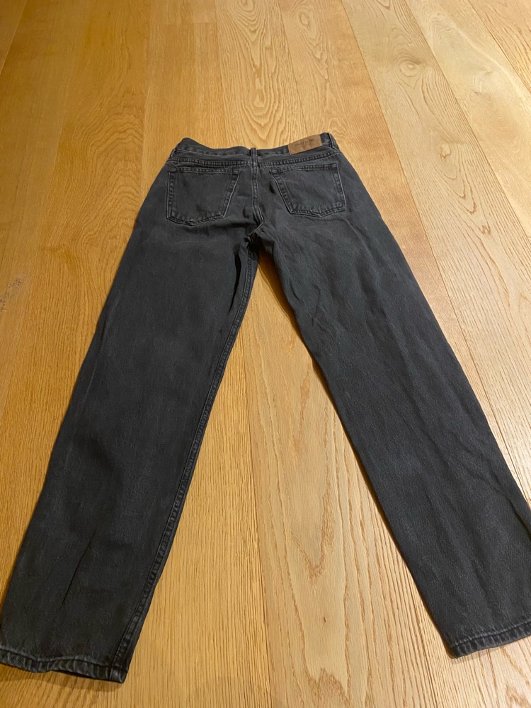 Svarte jeans sweetsktbs str 27