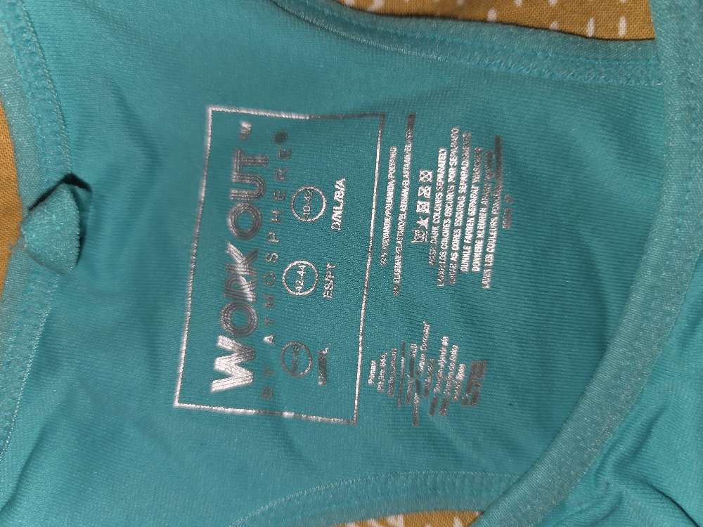 Toppur dt. 42/44 hentar M