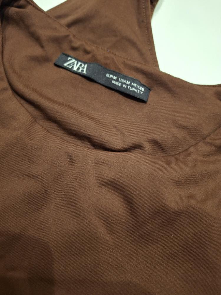 Zara dökkbrún samfella stærð M