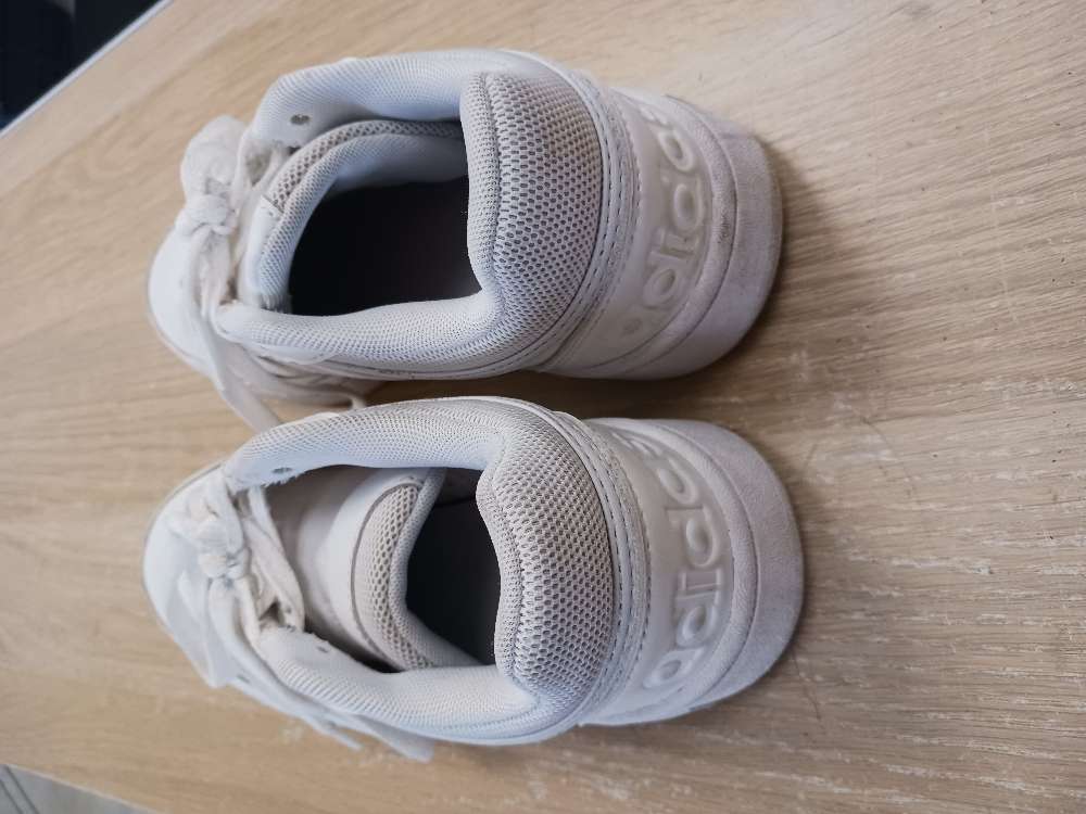 Adidas valkoiset tennarit 37 1/3