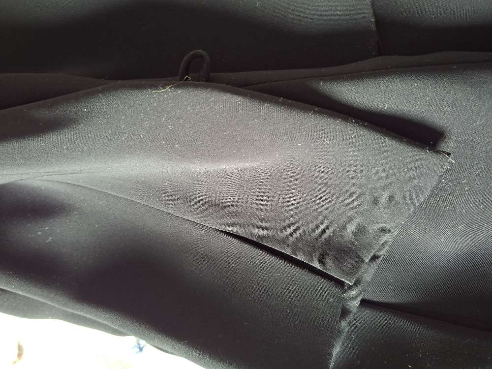 Tummansin laadukas mekko 36, Nienhaus&