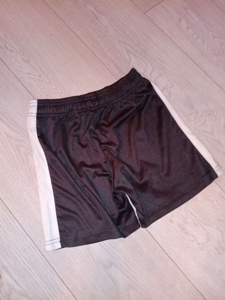 M fitness barna stuttbuxur St 140