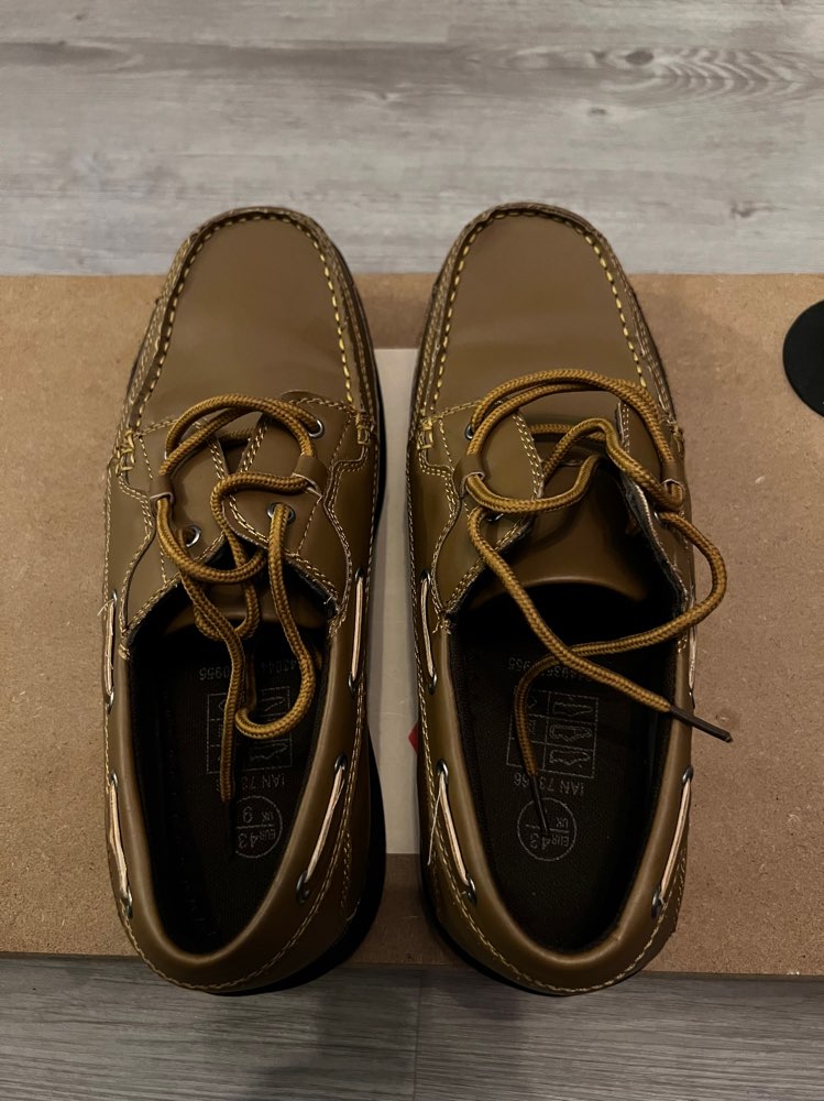 Brown shoes for men (like new)